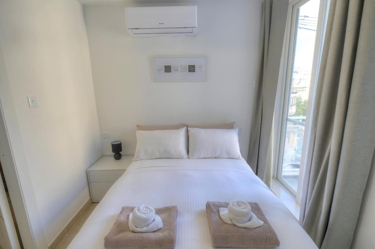 Brand New And Tastefully Furnished 2 Bedroom Apartment Ddif1-2 Gzira Exterior foto